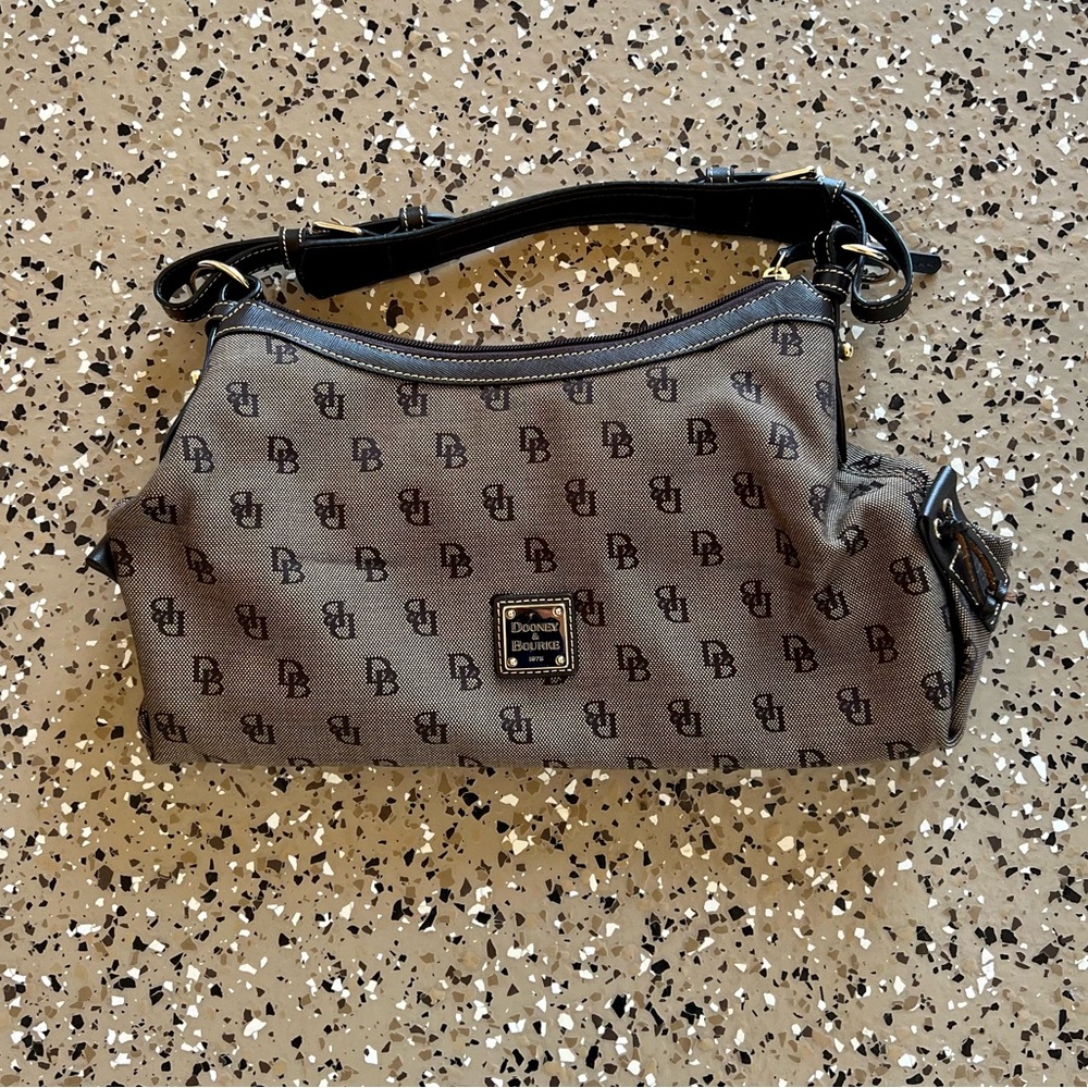 Vintage Dooney & Bourke Logo Pattern Handbag
